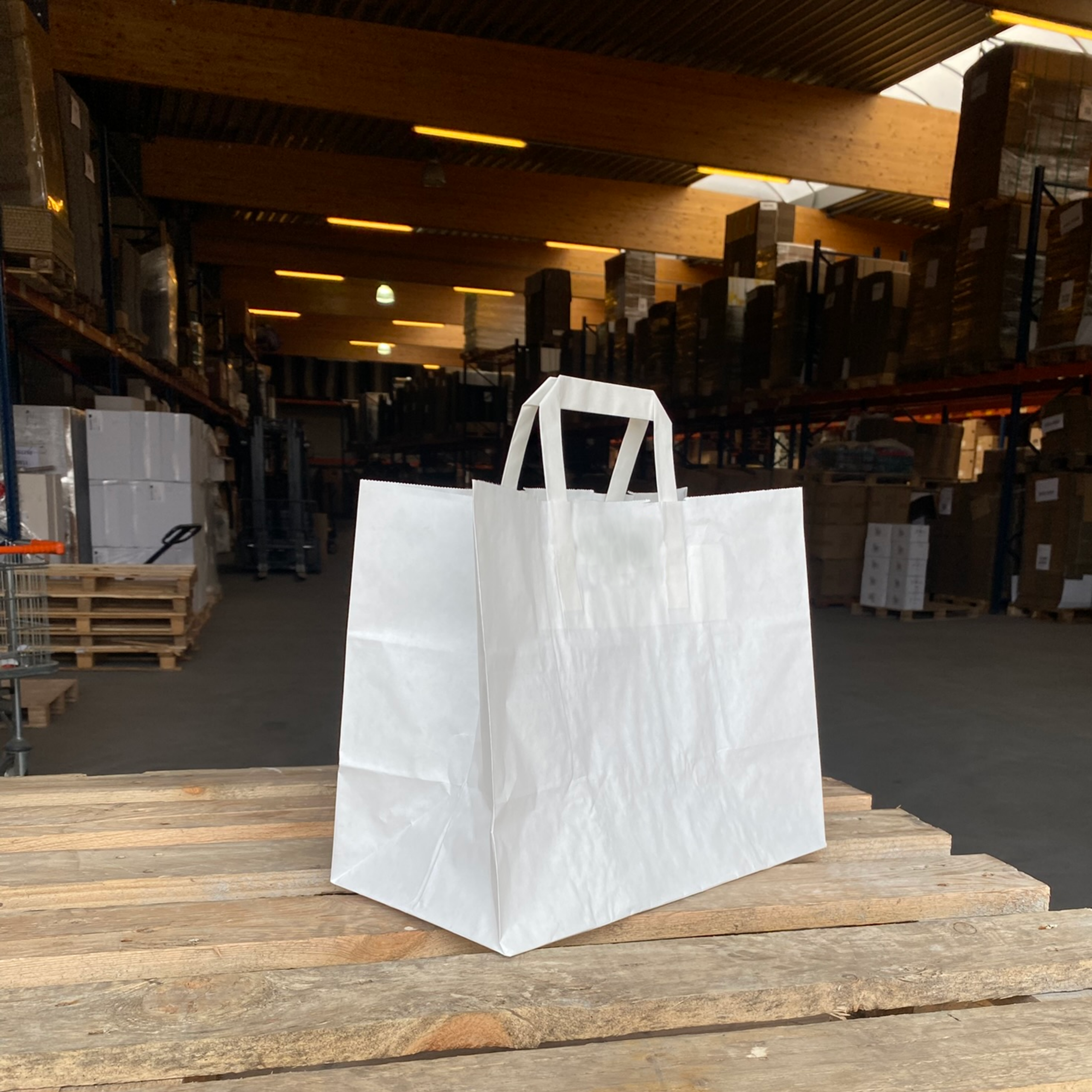 Sac papier TAKE AWAY blanc 32x22x24cm